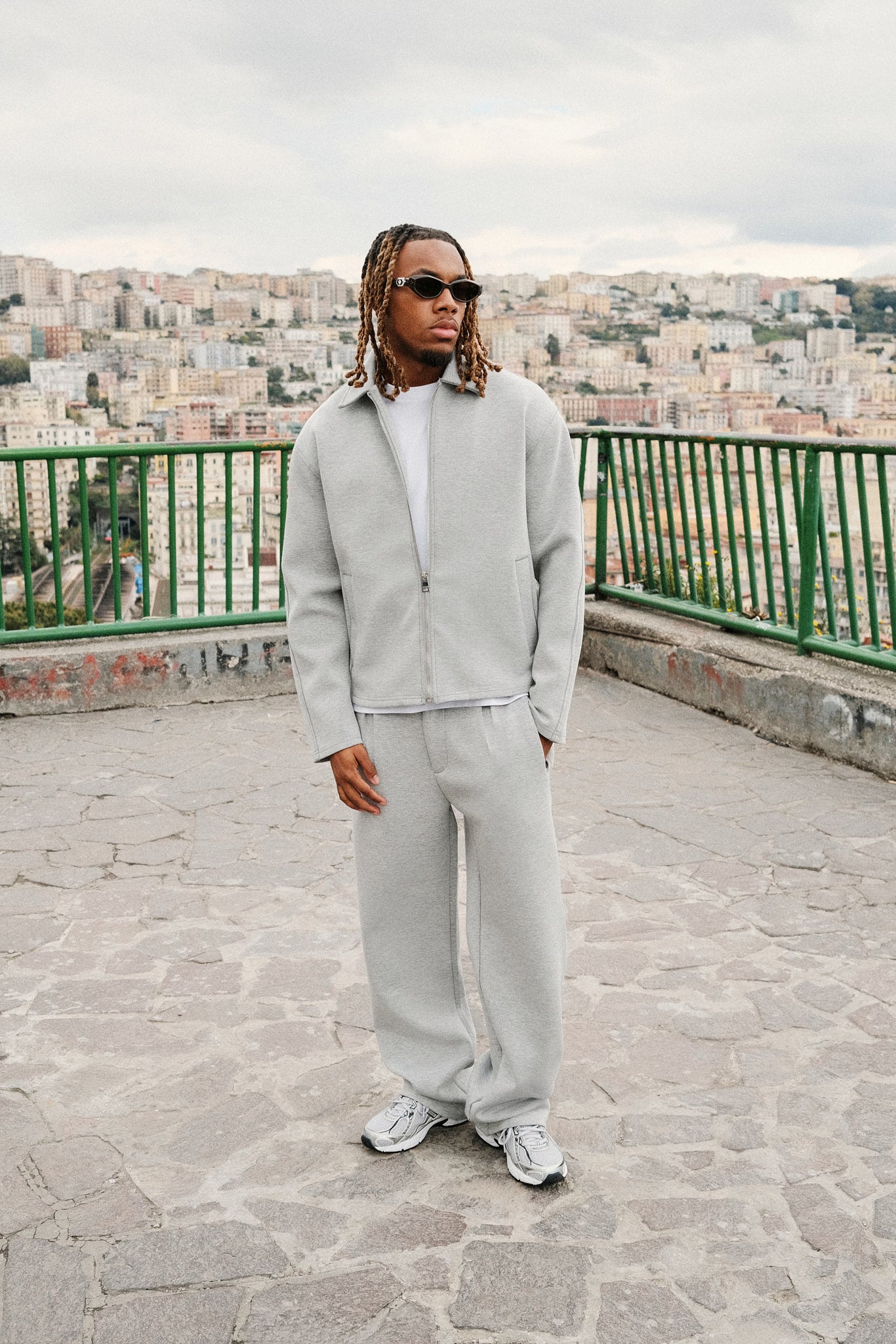 Harrington-Jacke und -Hose aus Scuba - Grau